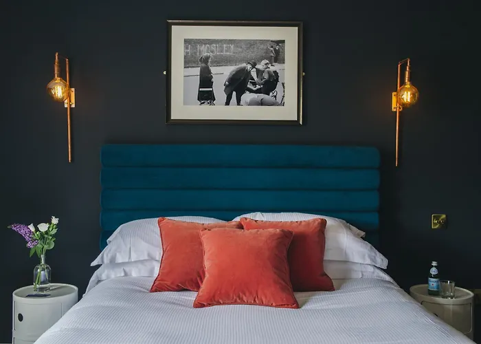 The Porterhouse Grill & Rooms