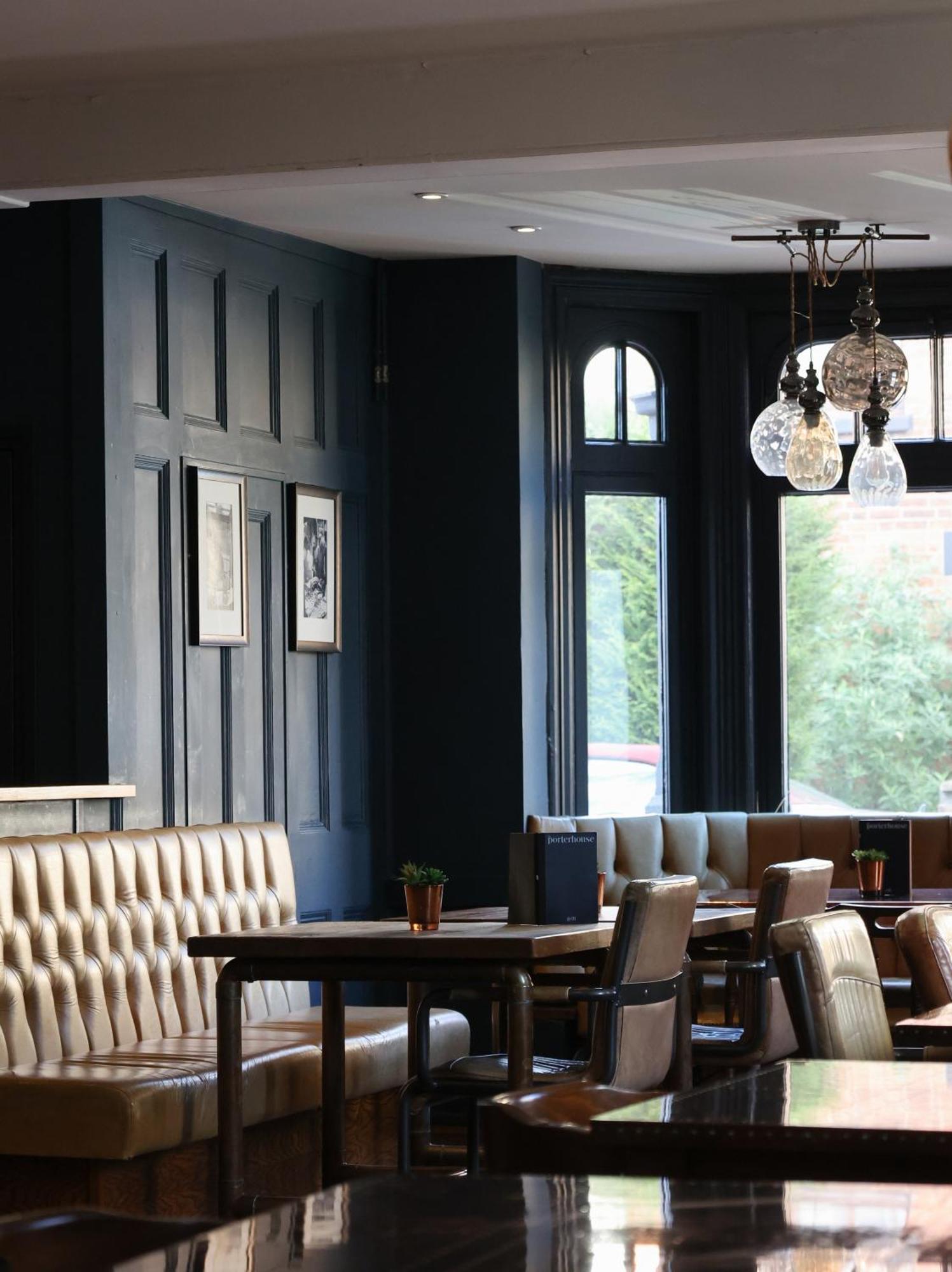 The Porterhouse Grill & Herberg