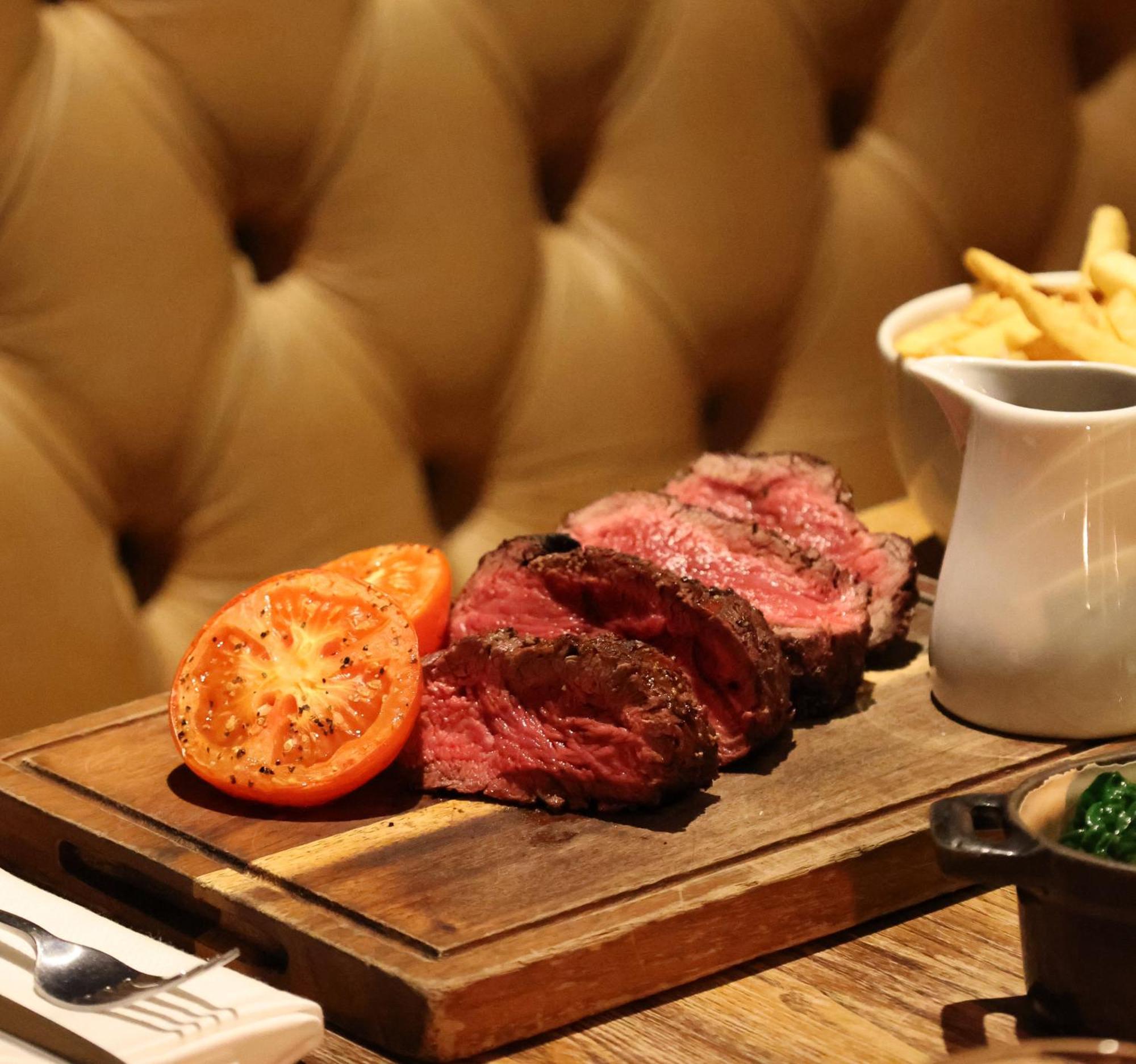 Herberg The Porterhouse Grill & 4*